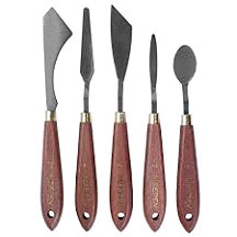 a line of 5 different types of pallet knives